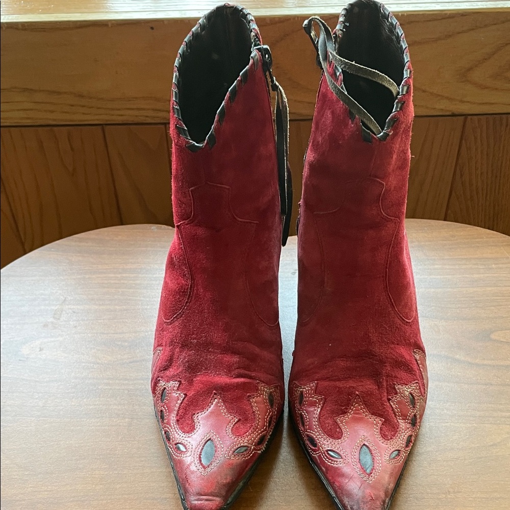ANTONIO MELANI Red Suede Ankle Booties